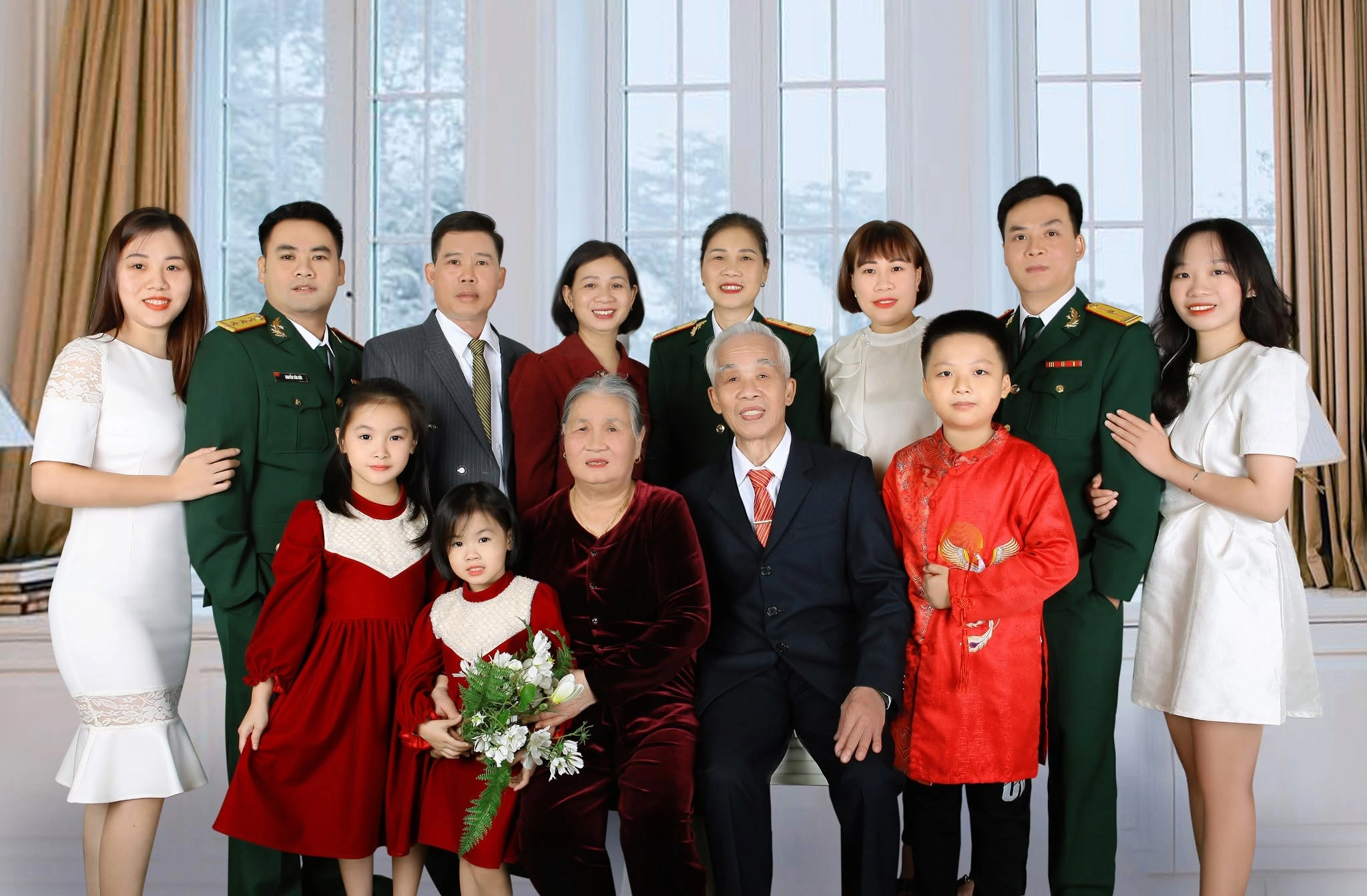 Khoảnh khắc sum vầy