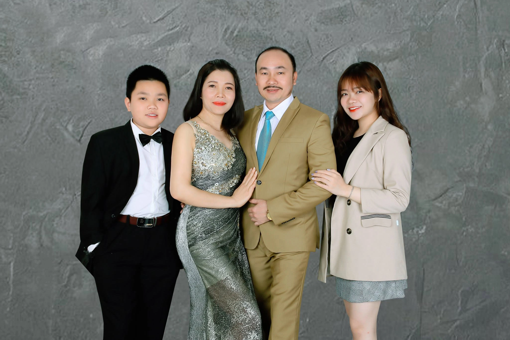 Cả nhà bên nhau